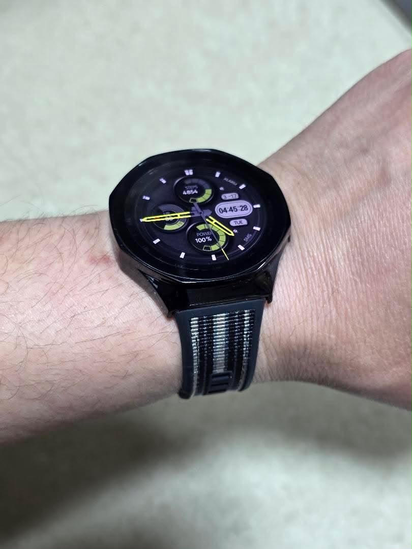 Customer delivered fabric strap
